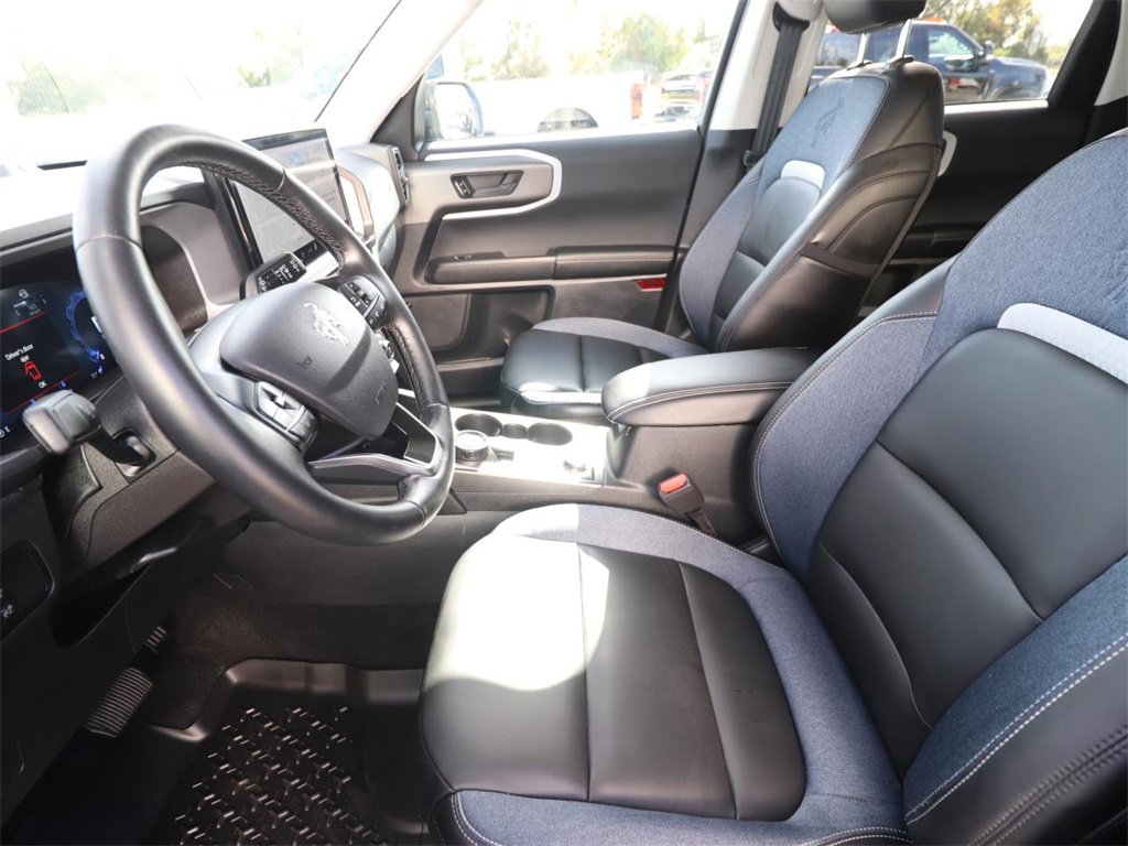 Certified 2025 Ford Bronco Sport Outer Banks w/ Outer Banks Tech Package+ image 2