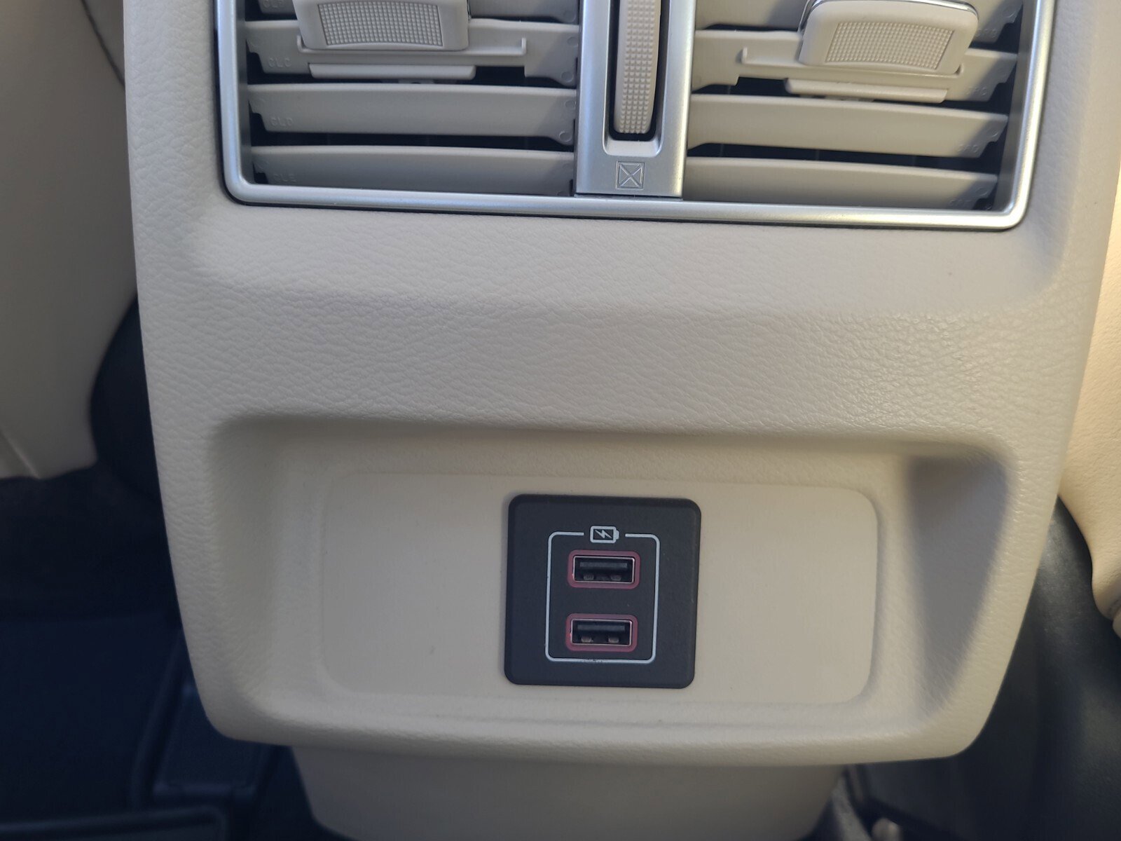 Used 2018 Nissan Maxima Platinum image 12