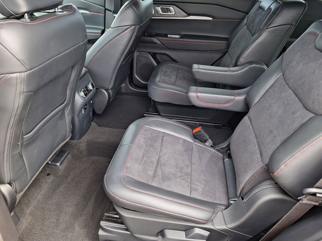 Used 2025 Ford Explorer ST w/ Sun And Sound Package image 11