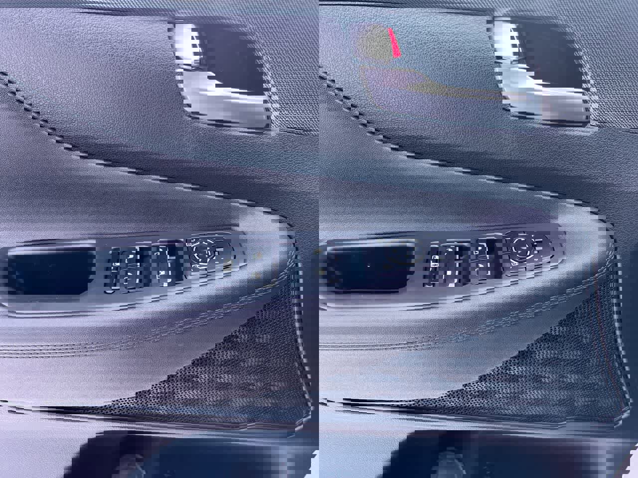 Used 2023 Hyundai Santa Fe SEL image 13