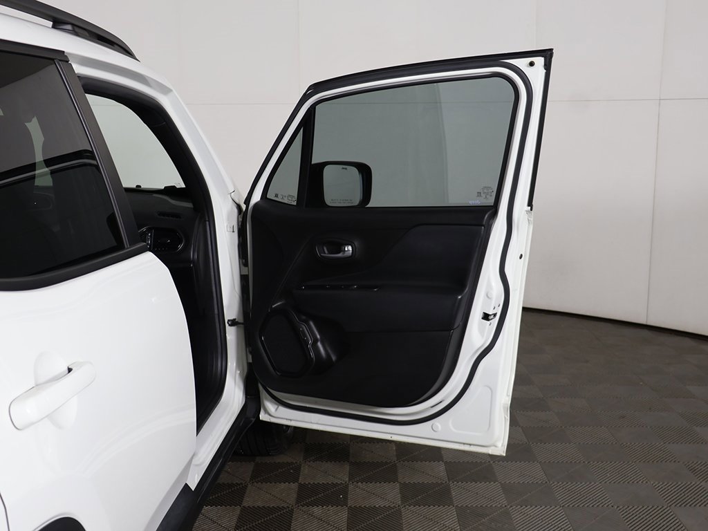 Used 2022 Jeep Renegade Altitude w/ Convenience Group image 19