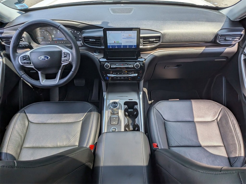 Used 2022 Ford Explorer Limited w/ Equipment Group 301A image 24