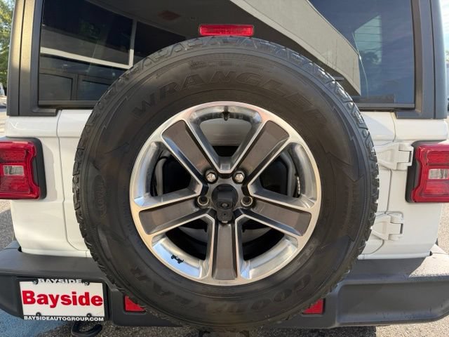 Used 2019 Jeep Wrangler Unlimited Sahara w/ LED Lighting Group AWD/4WD image 50