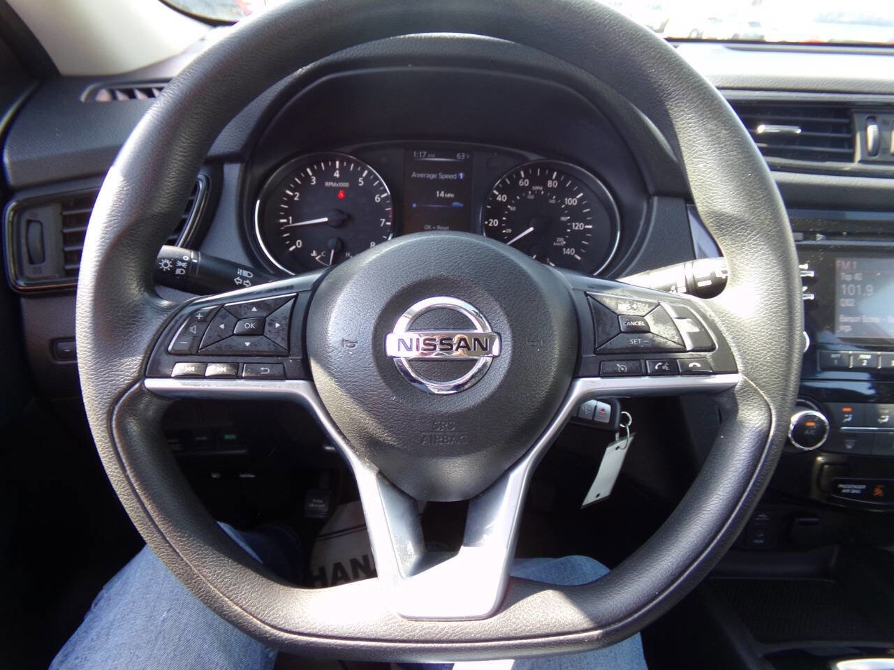 Used 2017 Nissan Rogue S image 39