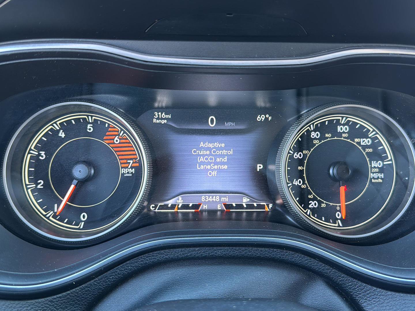 Used 2019 Jeep Cherokee Overland w/ Technology Group image 25