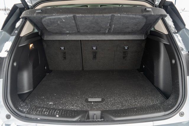 Used 2023 Buick Encore GX Select w/ Sport Touring Package image 11