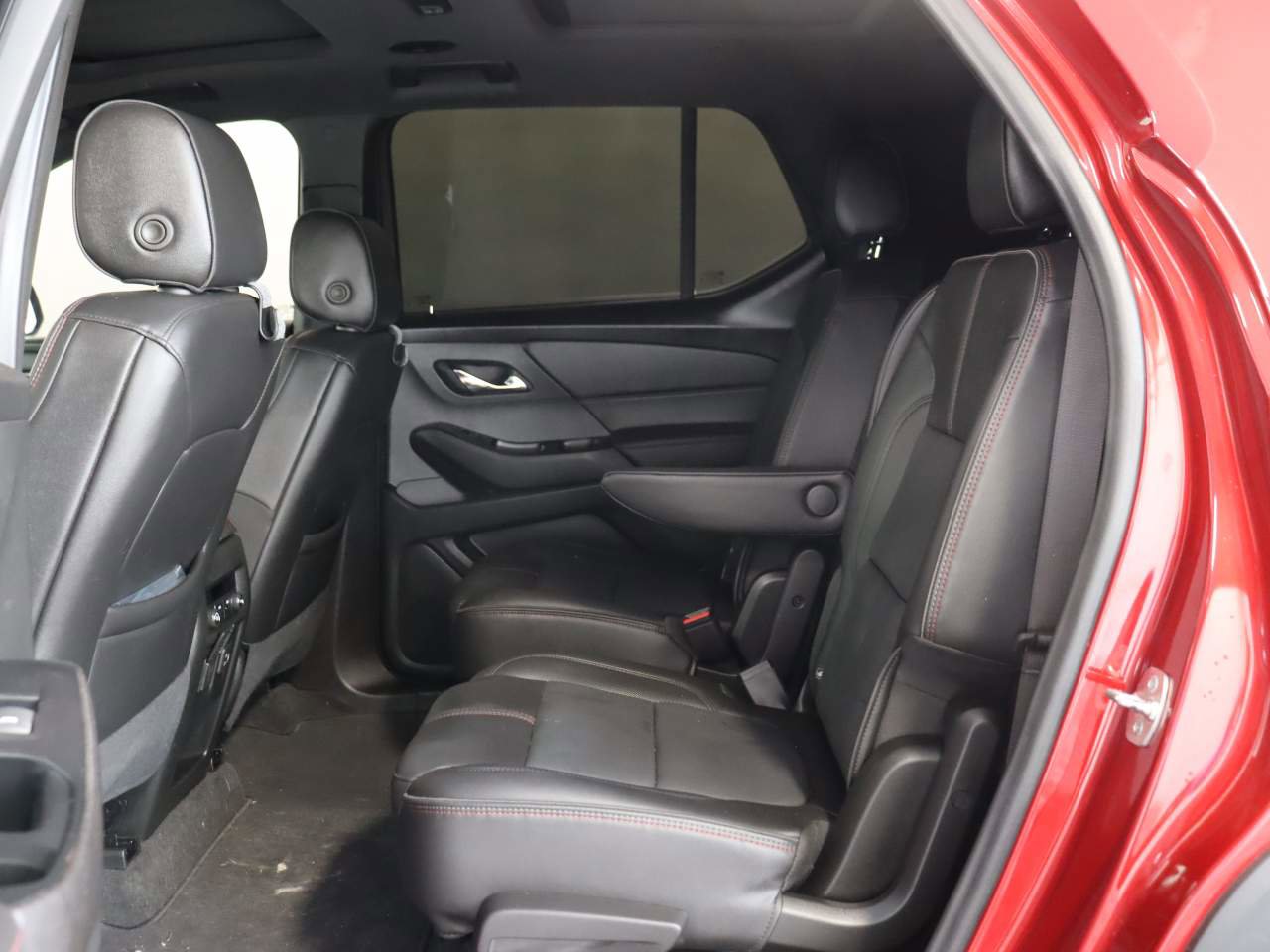Used 2023 Chevrolet Traverse RS image 18