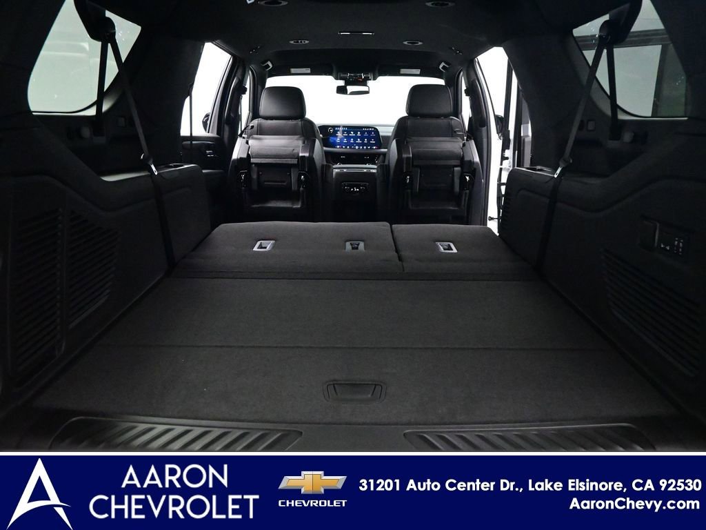 New 2026 Chevrolet Suburban LT w/ Comfort Package AWD/4WD image 47