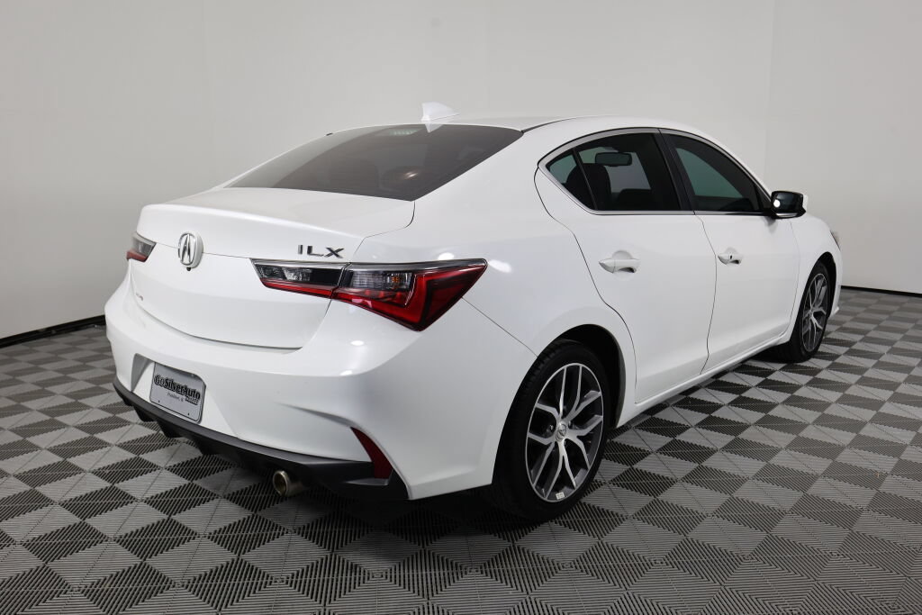 Used 2020 Acura ILX FWD image 2