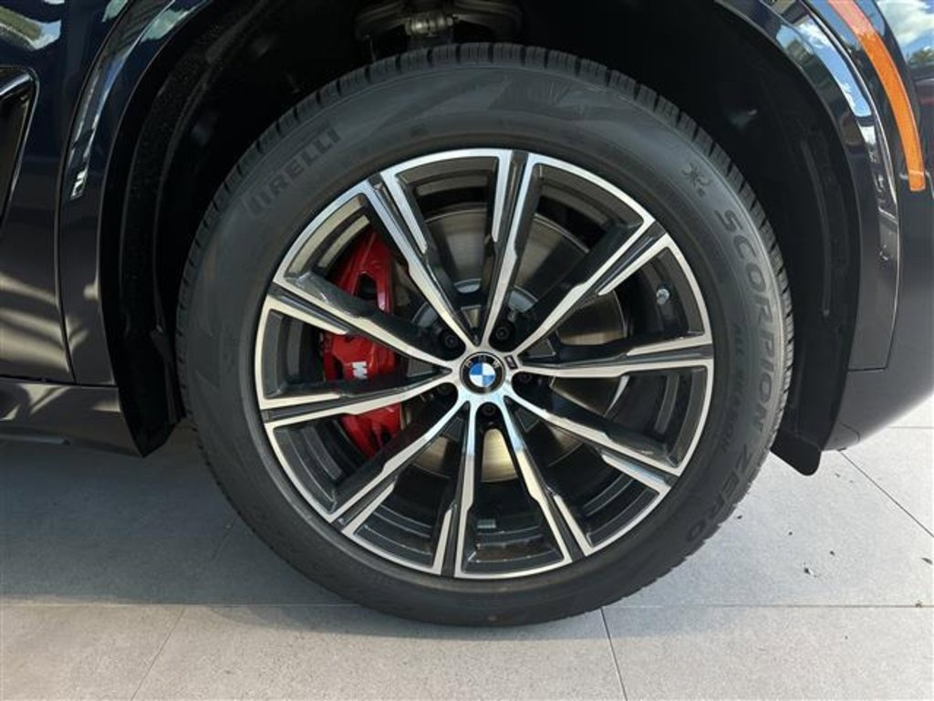 New 2026 BMW X5 M60i image 8