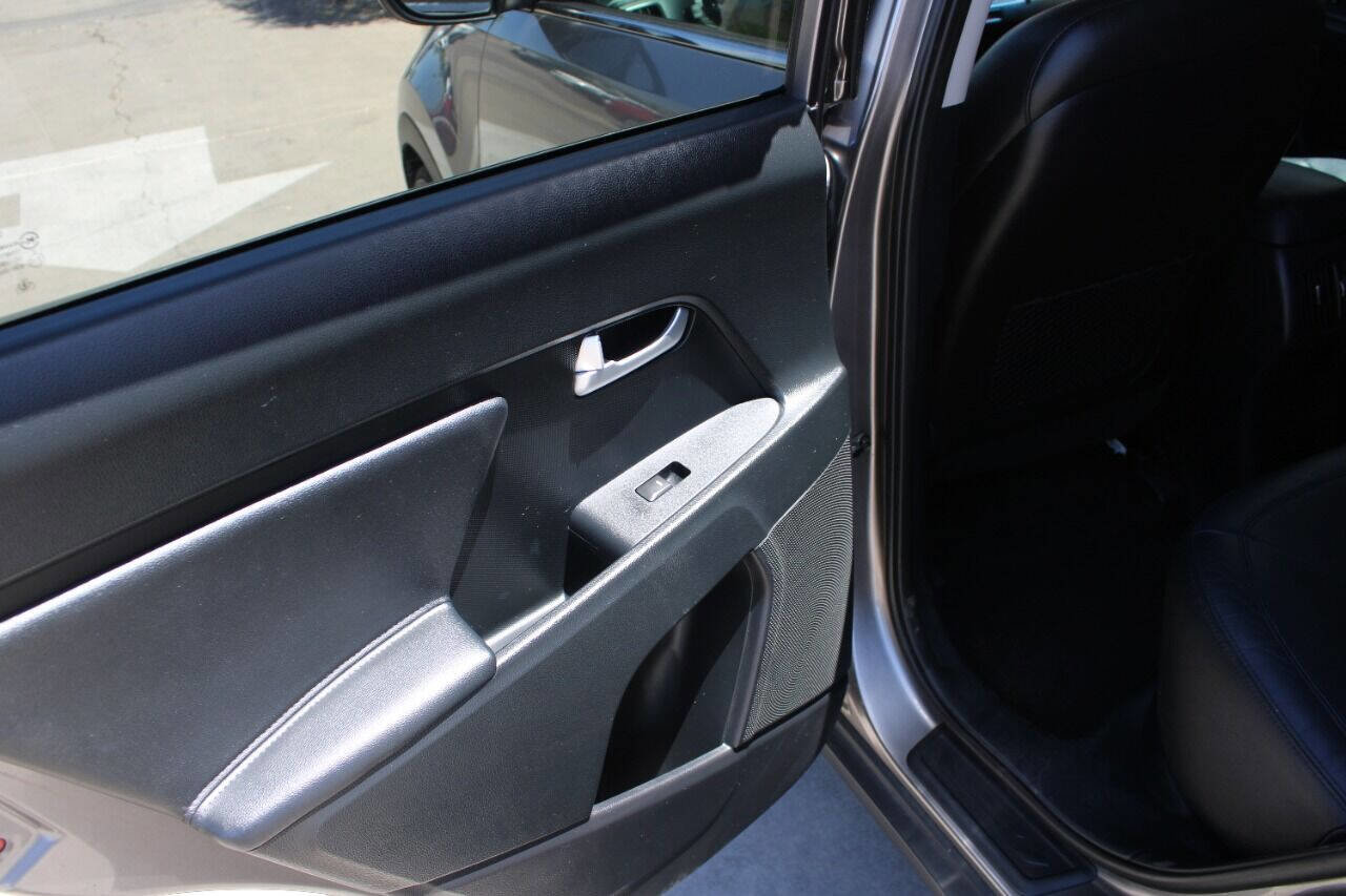 Used 2015 Kia Sportage EX image 13