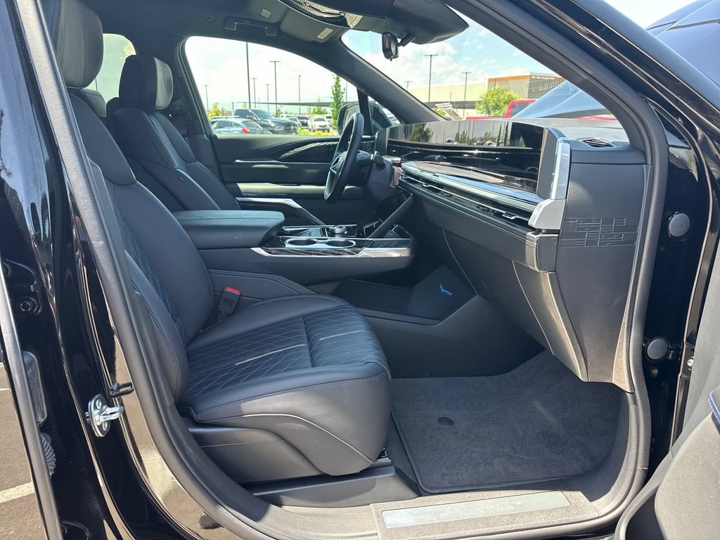 Used 2026 Cadillac Escalade IQL Sport 1 AWD/4WD image 34