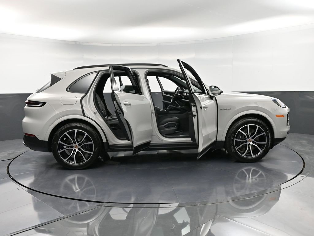 New 2026 Porsche Cayenne E-Hybrid image 36