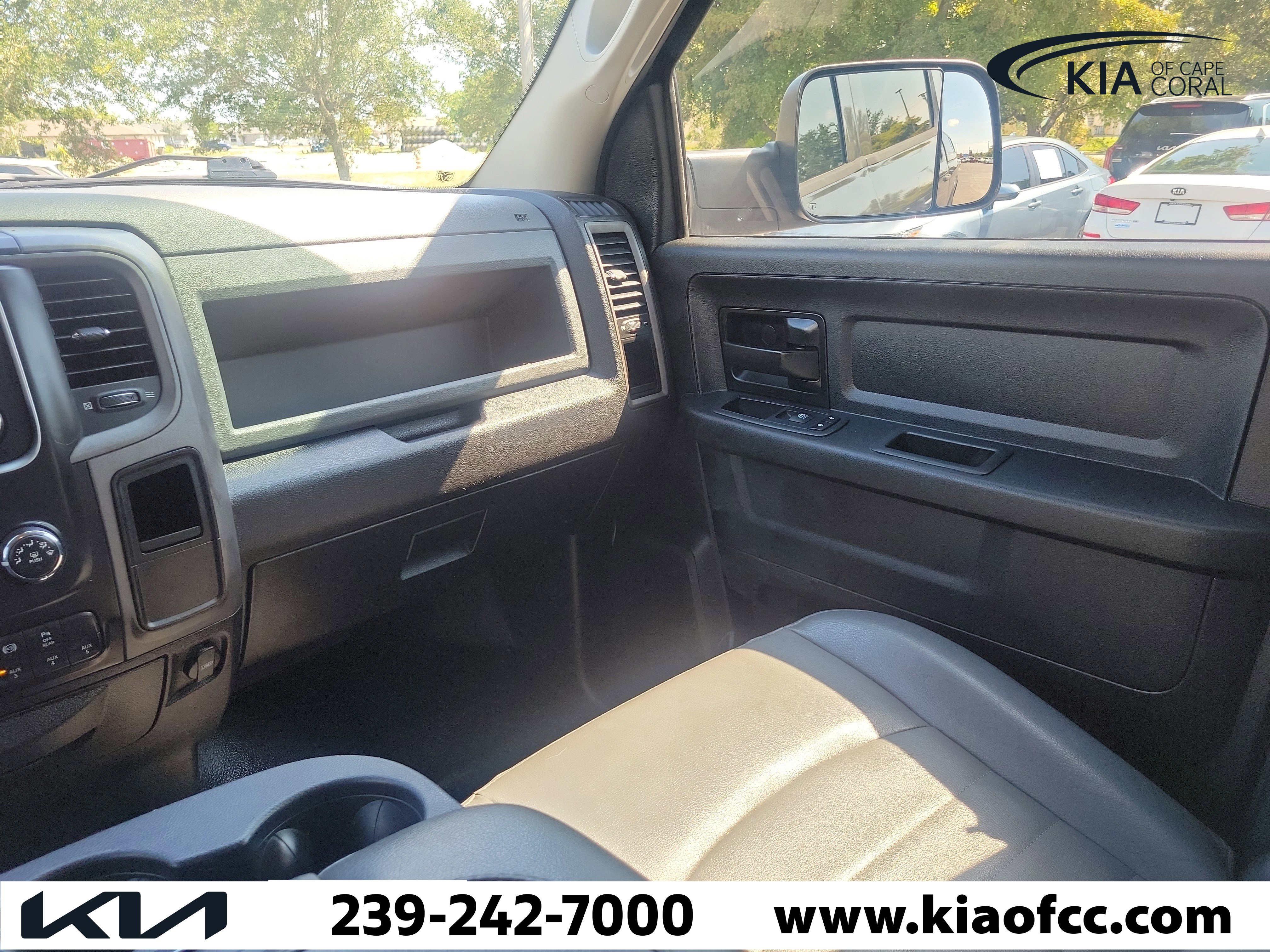 Used 2018 RAM 2500 Tradesman w/ Chrome Appearance Group AWD/4WD image 21