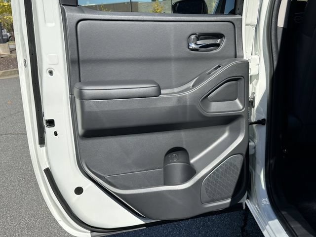 New 2026 Nissan Frontier SV w/ Tow Package AWD/4WD image 17