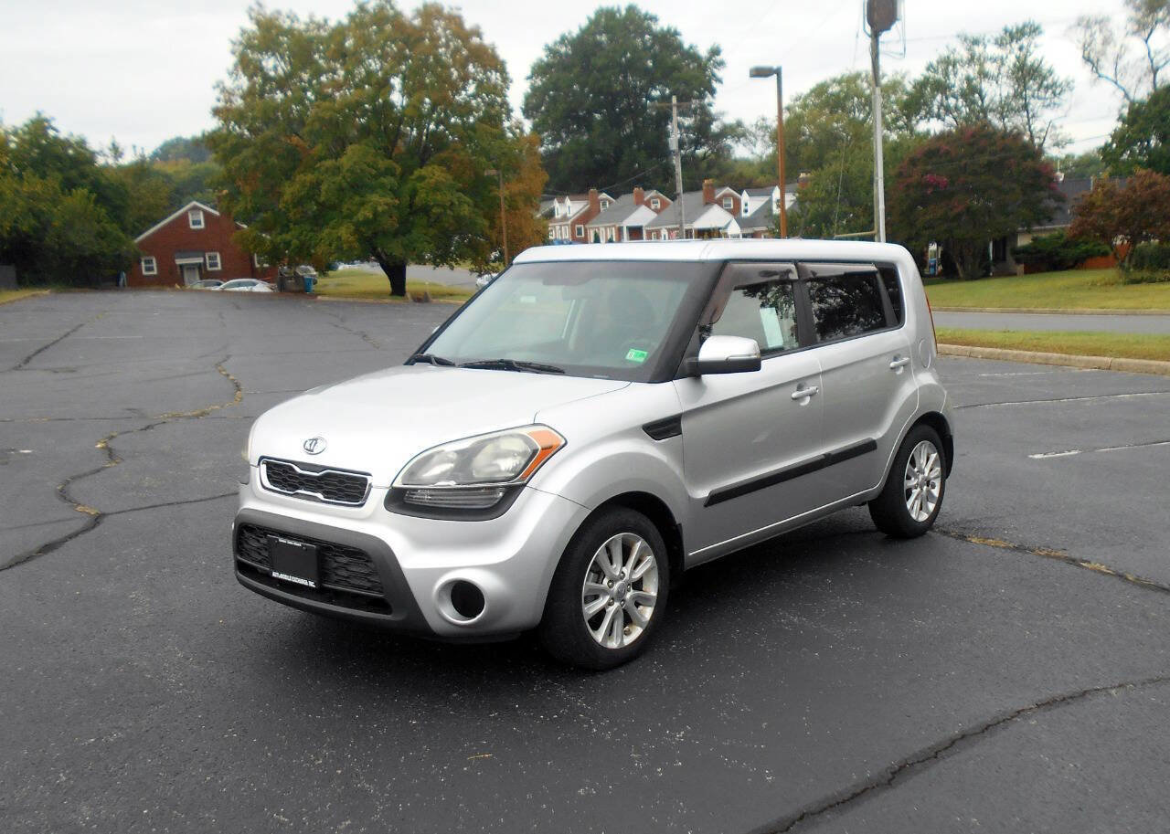Used 2012 Kia Soul + image 2