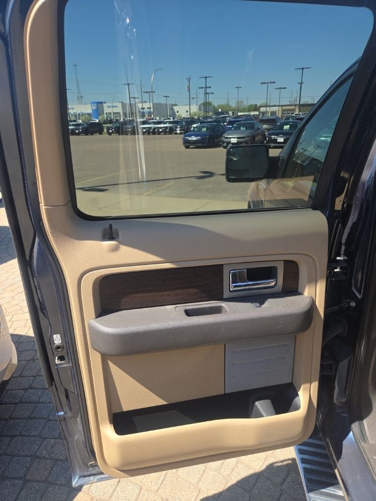 Used 2014 Ford F150 Lariat w/ Lariat Chrome Package AWD/4WD image 24