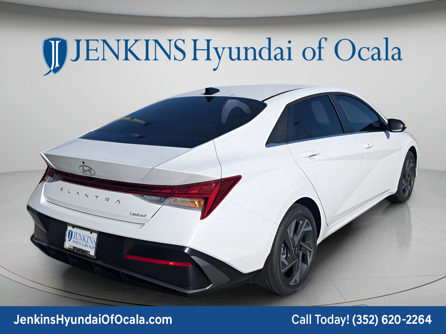 New 2026 Hyundai Elantra Limited FWD image 3