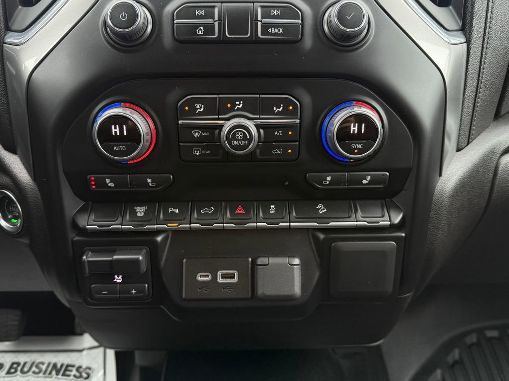 Used 2023 Chevrolet Silverado 3500 LT w/ Convenience Package image 27