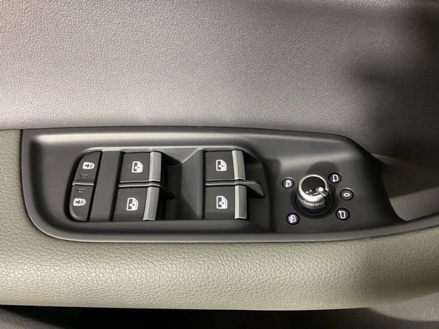 Certified 2025 Audi Q7 3.0T Premium w/ Convenience Package image 18