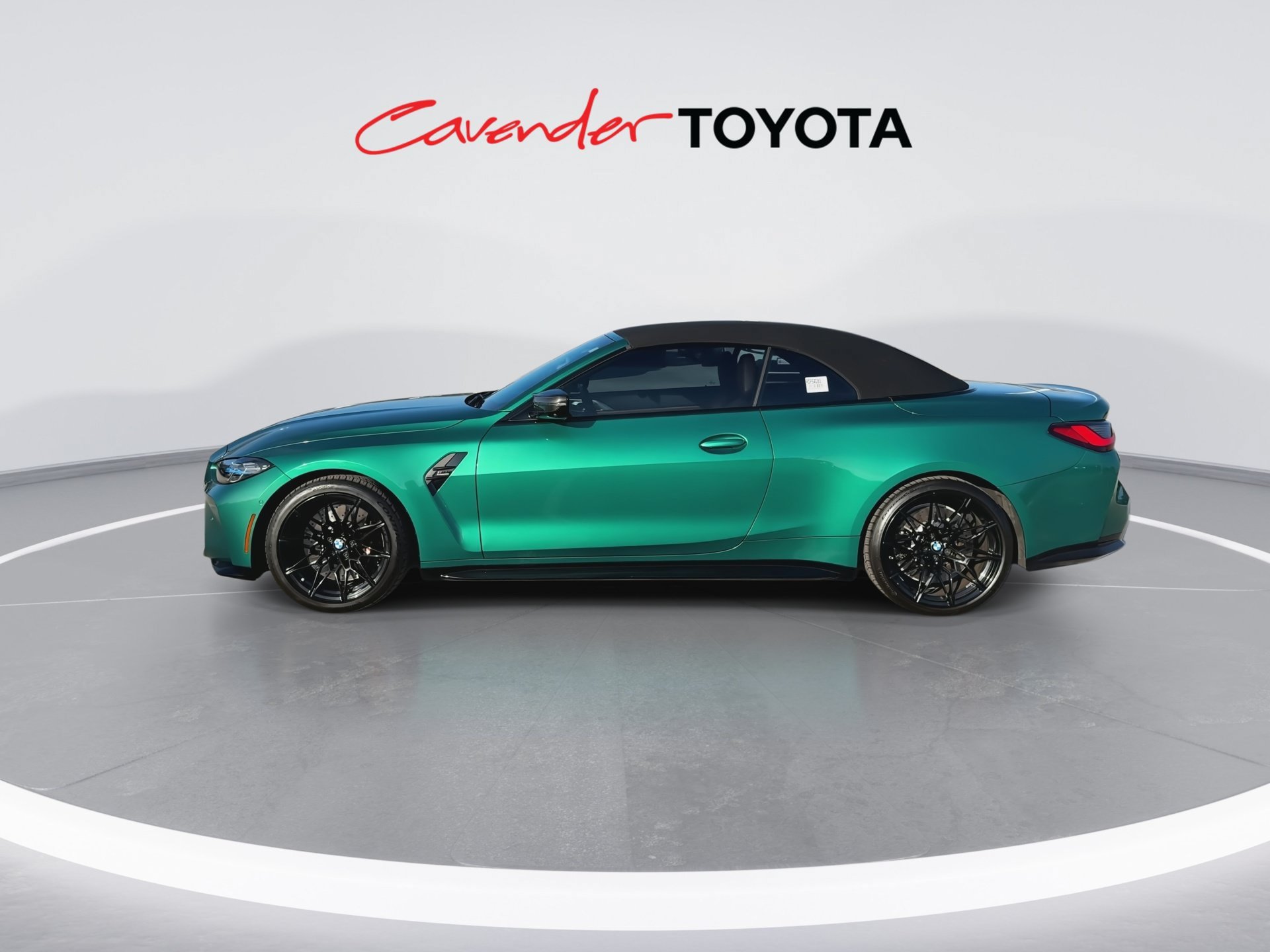 Used 2024 BMW M4 xDrive Competition w/ M Carbon Exterior Package AWD/4WD image 5