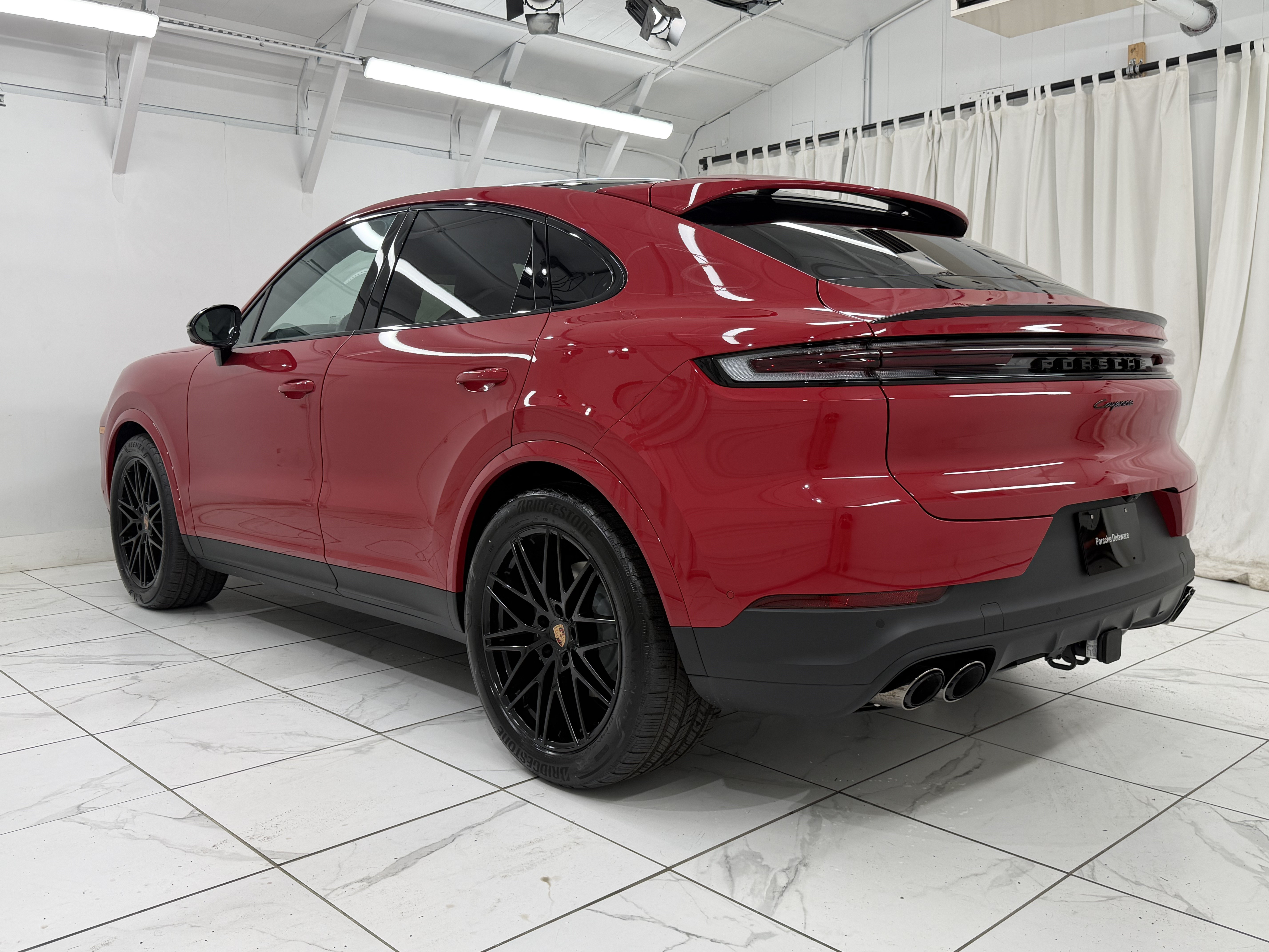 New 2026 Porsche Cayenne Coupe AWD/4WD image 3