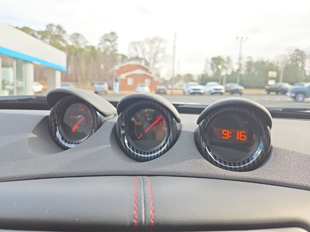 Used 2020 Nissan 370Z Sport image 15