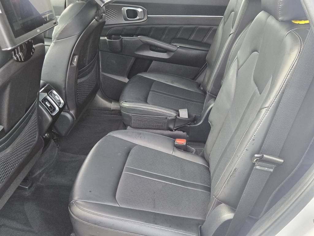 Used 2021 Kia Sorento SX FWD image 11