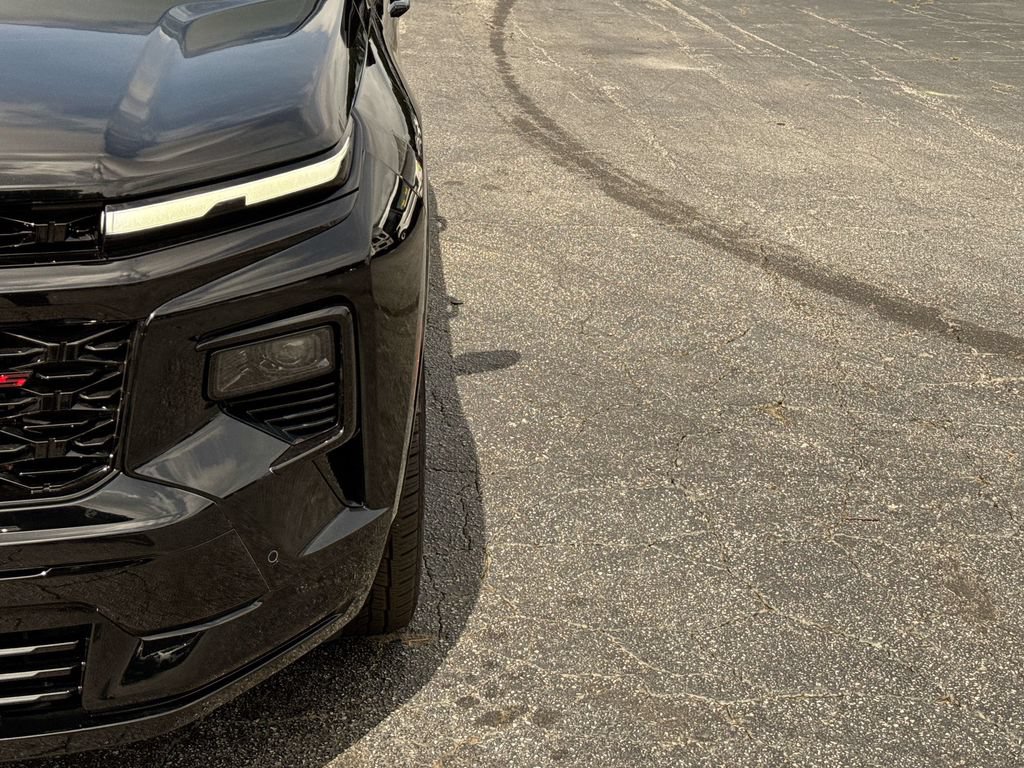 Used 2025 Chevrolet Traverse RS FWD image 10
