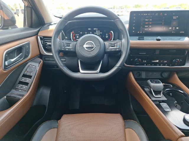Certified 2024 Nissan Rogue Platinum AWD/4WD image 14