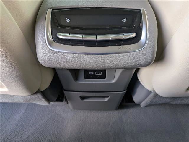 Used 2024 Cadillac XT6 Premium Luxury w/ Technology Package AWD/4WD image 18
