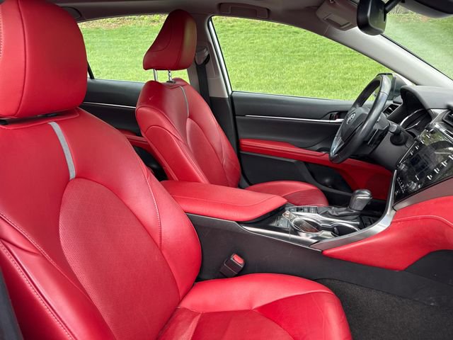 Used 2019 Toyota Camry XSE FWD image 14