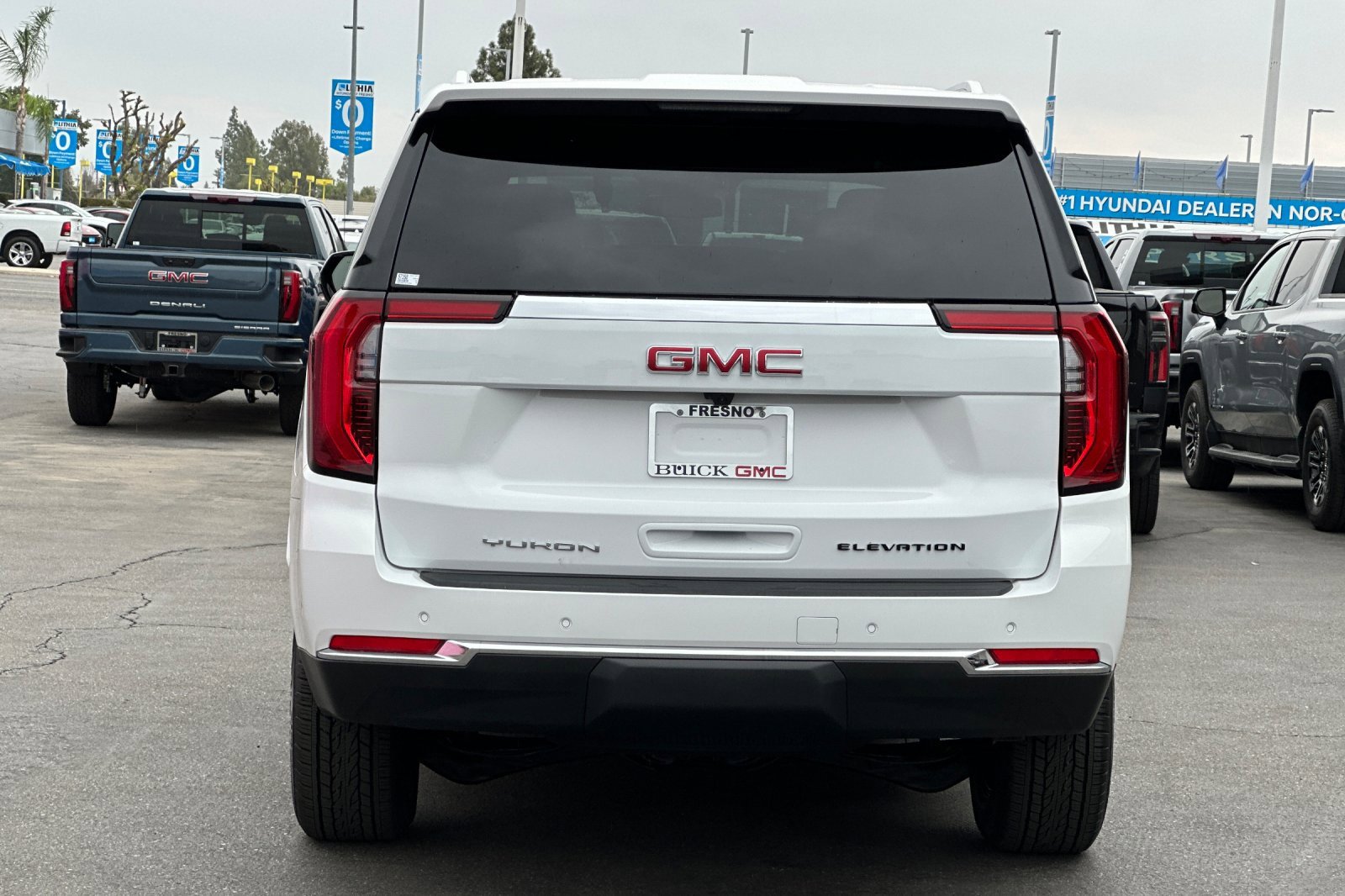 New 2026 GMC Yukon Elevation image 6
