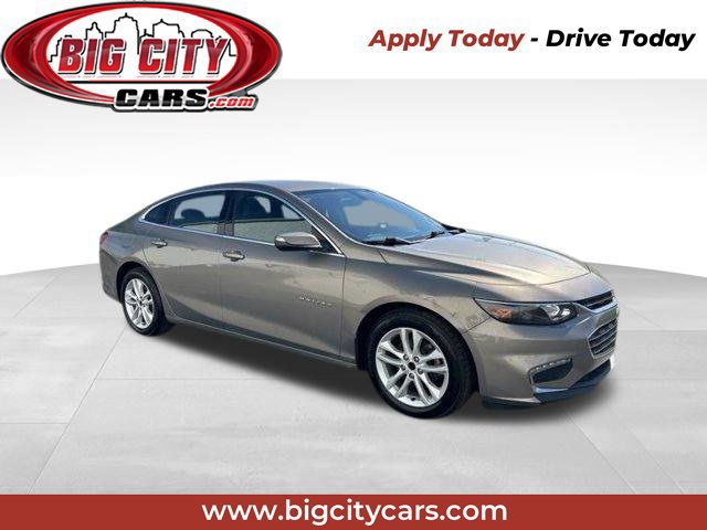 Used 2017 Chevrolet Malibu LT FWD image 1
