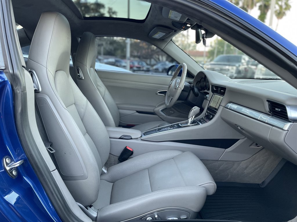 Used 2013 Porsche 911 Carrera S image 22