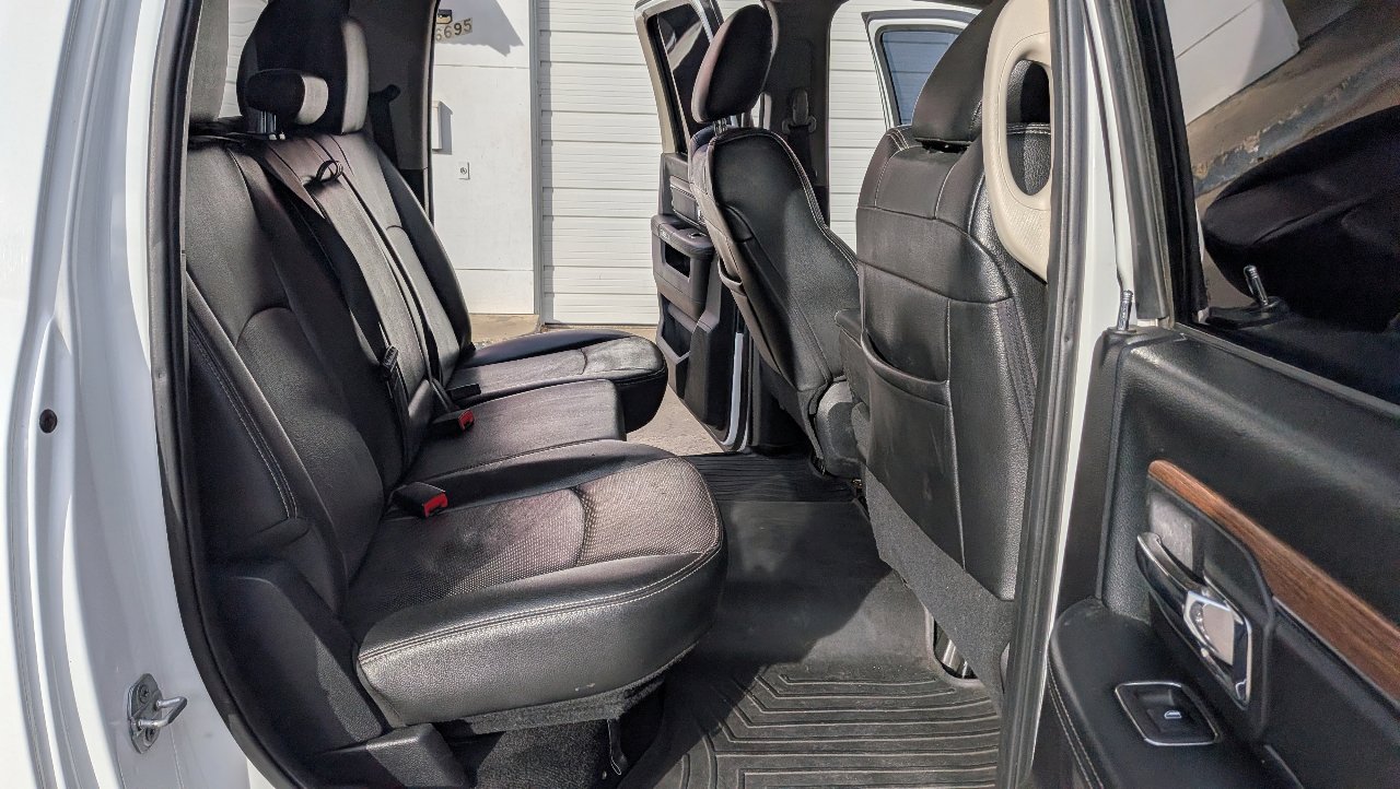 Used 2016 RAM 1500 Laramie image 13