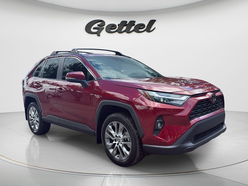 Used 2025 Toyota RAV4 XLE Premium FWD image 3