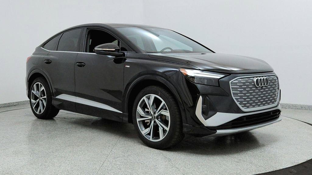 Used 2024 Audi Q4 e-tron Premium w/ Convenience Package image 7