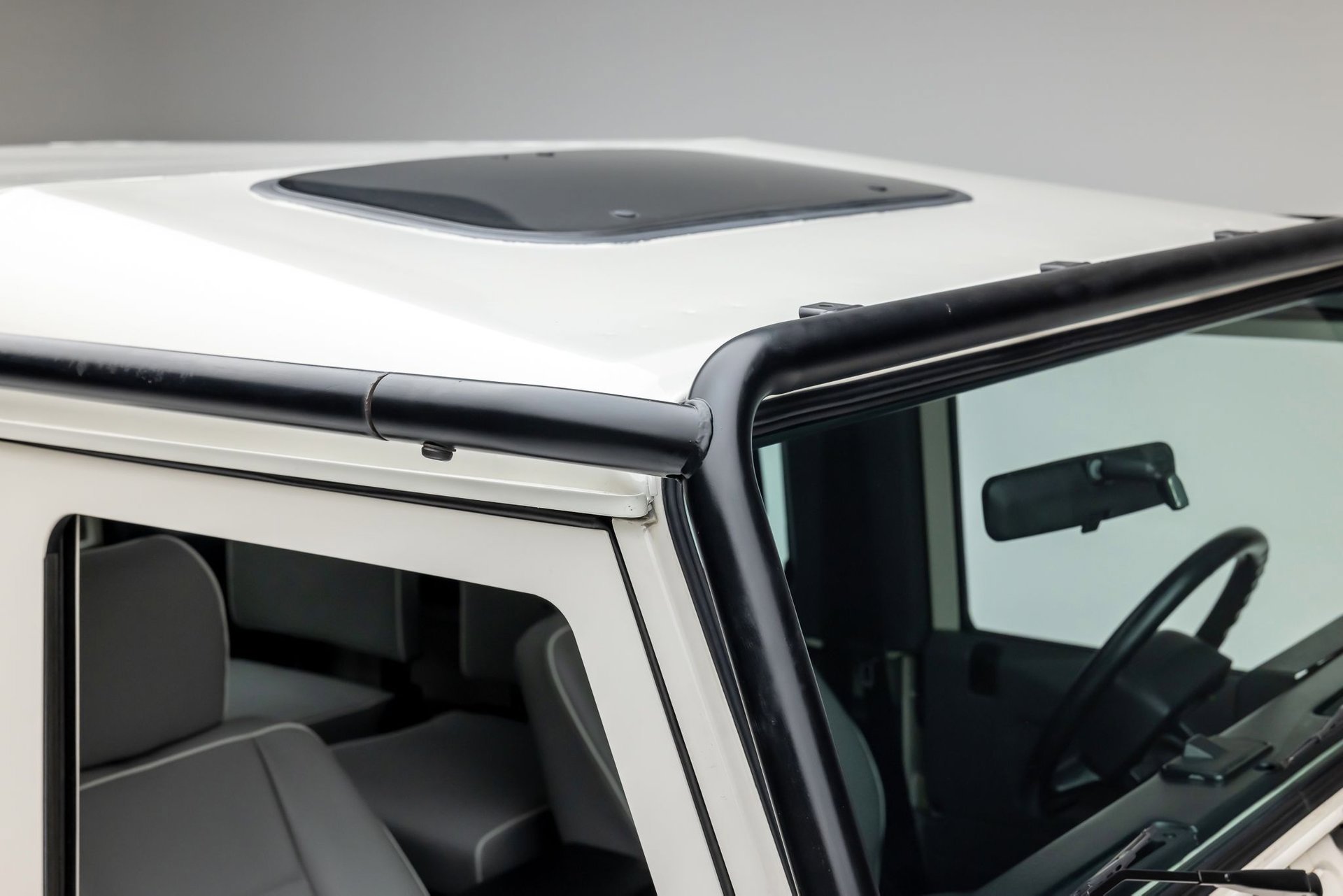 Used 1997 Land Rover Defender 90 image 32