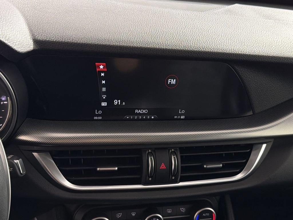 Used 2018 Alfa Romeo Stelvio Ti Sport AWD/4WD image 18