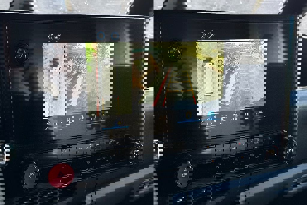 New 2025 Chevrolet Brightdrop 400 w/ Power Door Package image 19