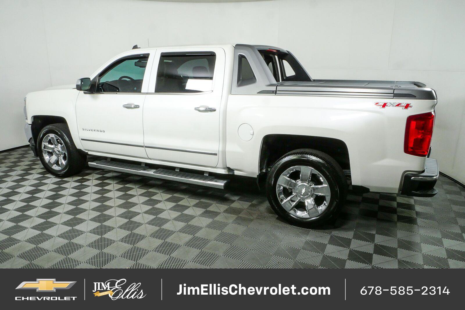 Certified 2017 Chevrolet Silverado 1500 LTZ w/ High Desert Package AWD/4WD image 29
