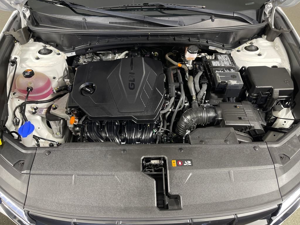 Certified 2023 Hyundai Tucson SE image 9