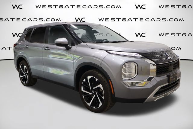 Used 2022 Mitsubishi Outlander SE AWD/4WD image 2