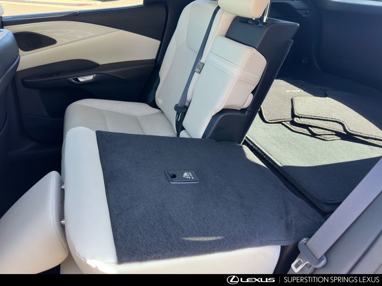 Used 2023 Lexus RX 350 FWD w/ Cold Area Package image 23