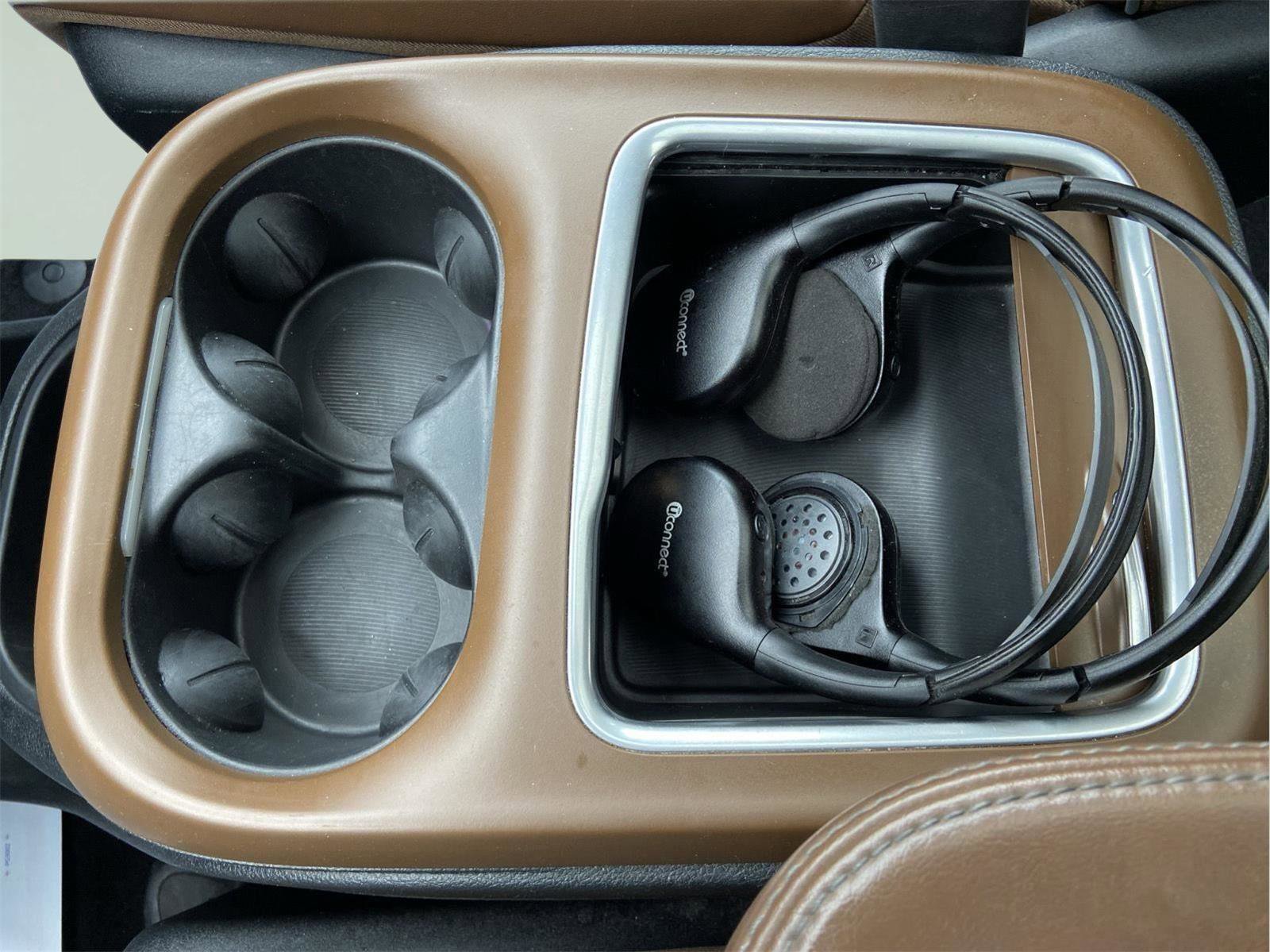 Used 2019 Chrysler Pacifica Limited w/ Advanced Safetytec Group image 77