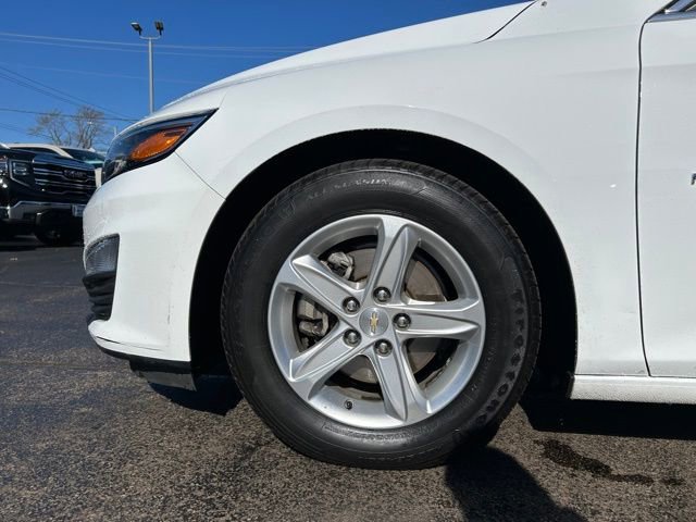 Used 2021 Chevrolet Malibu LS w/ Driver Confidence Package II image 14