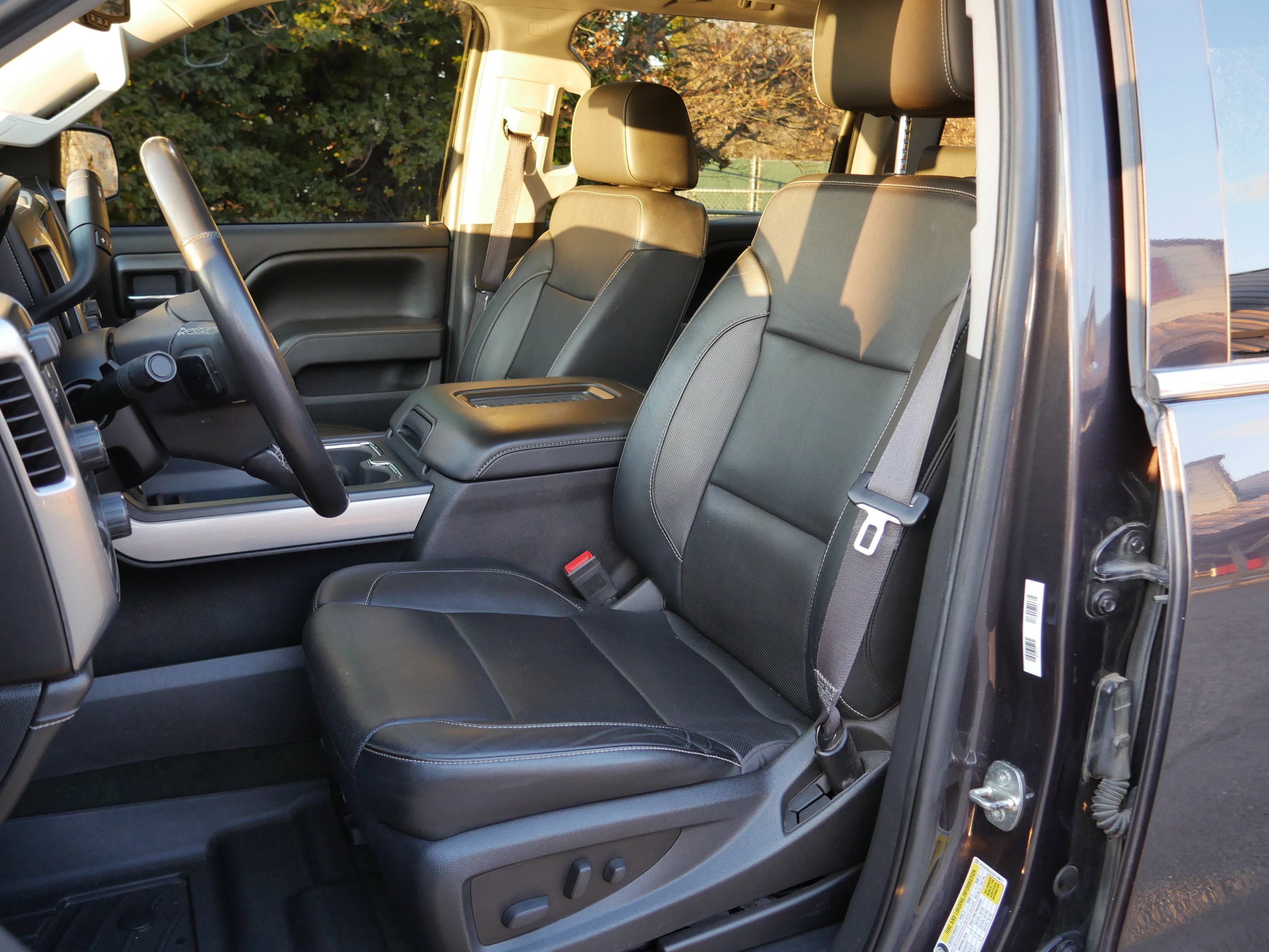 Used 2016 Chevrolet Silverado 1500 LTZ Z71 w/ LTZ Plus Package image 34