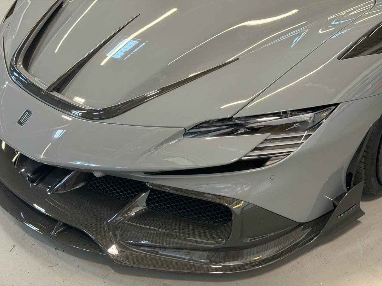 Used 2022 Ferrari SF90 Spider AWD/4WD image 30