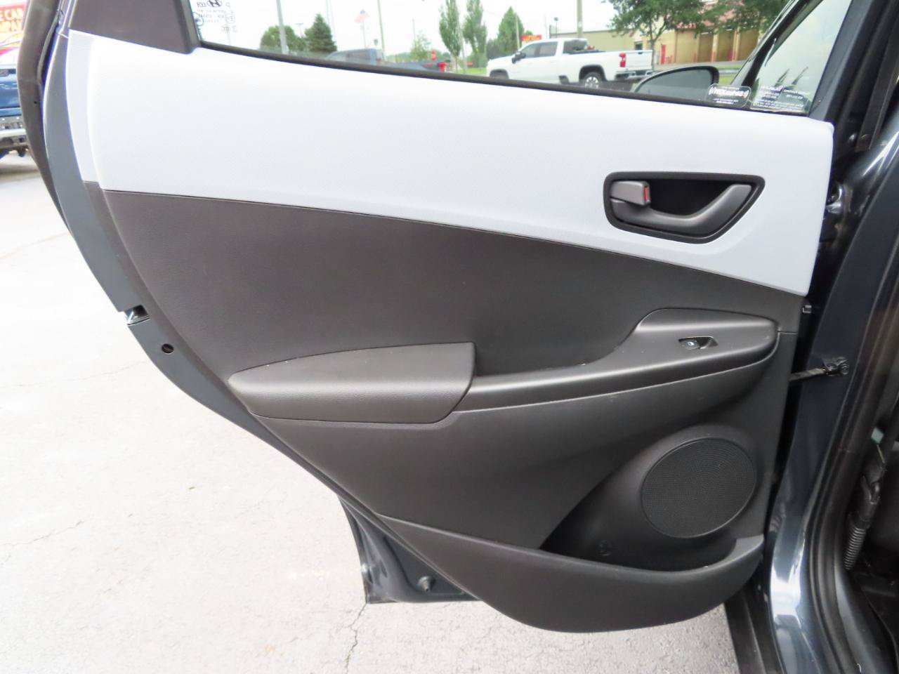Used 2019 Hyundai Kona SEL w/ SEL Tech Package 02 FWD image 36